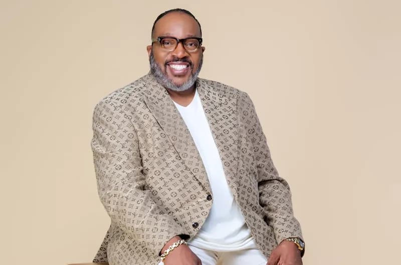 Gospel singer Marvin Sapp smiling during a public appearance.
